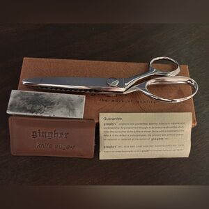 Vintage Gingher Pinking Shears G-7P in box with sharpening stone